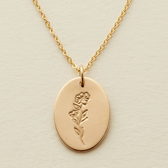 Bohemian Floral Family Minimalist Gold Necklace - Picture 9 of 16